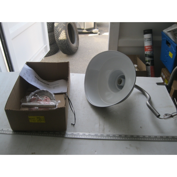 "AS IS" YARD LIGHT
