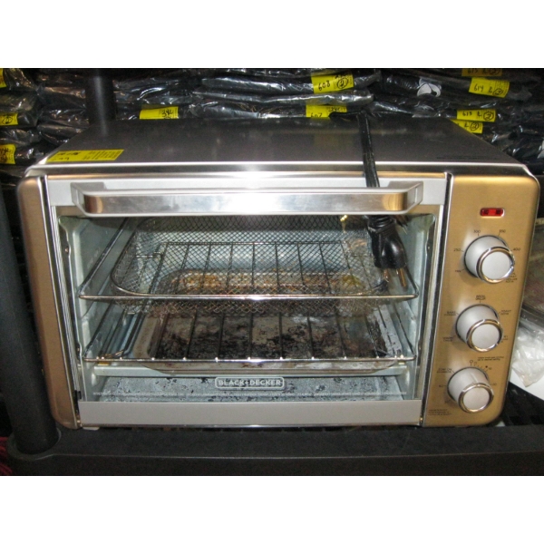 BLACK & DECKER TOASTER OVEN