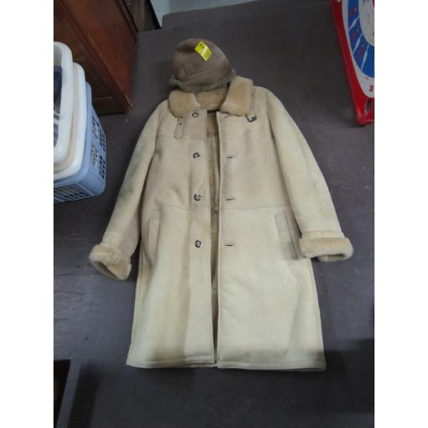 SHEEPSKIN COAT & HAT, SZ 52