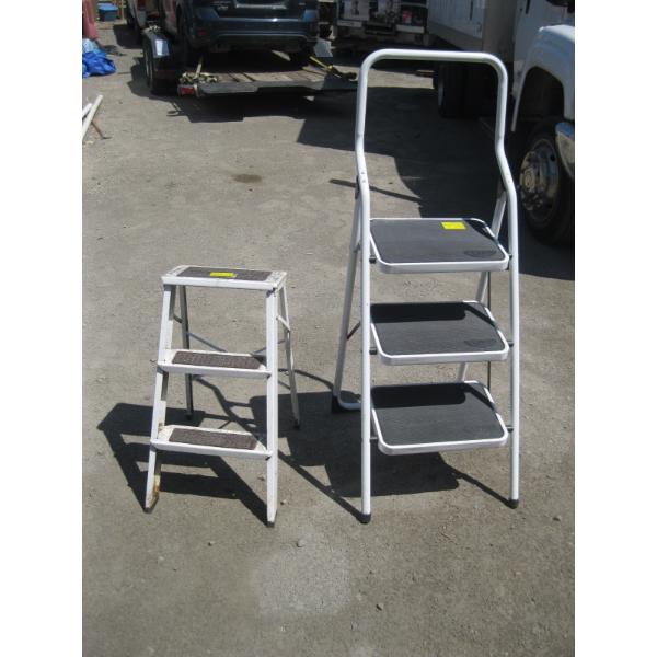 2 FOLDING STEPLADDERS