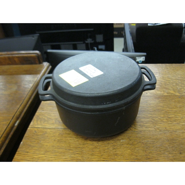 LAUFFER ENGLAND ROBERT WELCH CAST ENAMEL POT