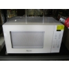 Image 1 : MAGIC CHEF WHITE MICROWAVE