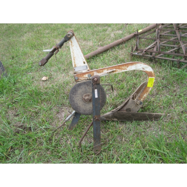 SM. 3 POINT HITCH SINGLE PLOW