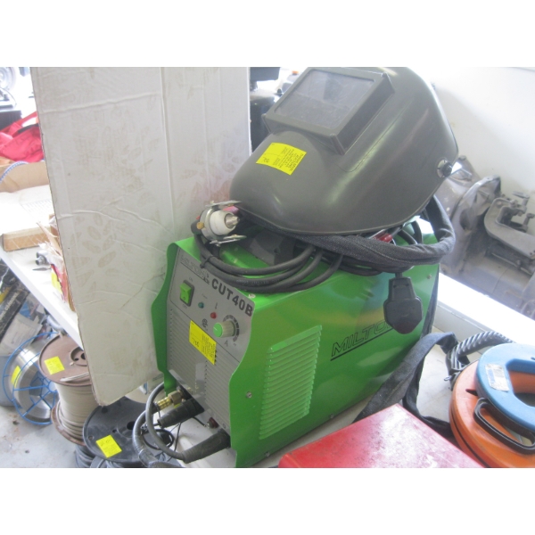 MILTON CUT 40B PLASMA CUTTER