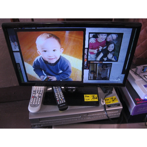 SM. SAMSUNG TV W/DVD VCR PLAYER - BOTH W/REMOTES