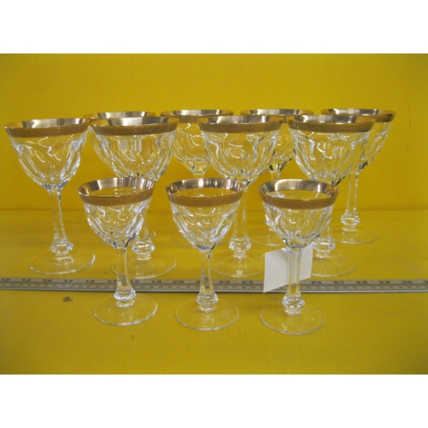 8 LG. MOSERS CRYSTAL 24KT GOLD RIM WINEGLASSES & 3 SM. MOSERS 24KT GOLD RIM WINEGLASSES