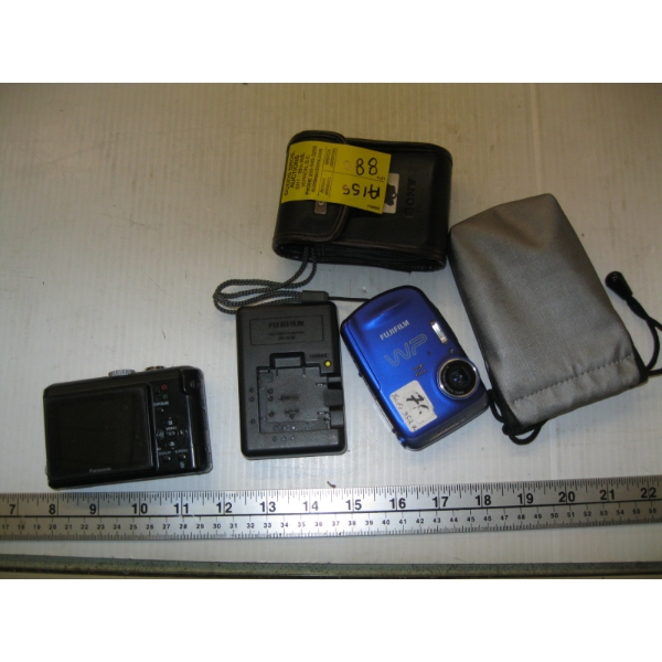 LUMIX DIGITAL CAMERA (WORKS) & FUJI DIGITAL CAMERA W/CHARGER IN CASE (NEEDS BATTERIES)
