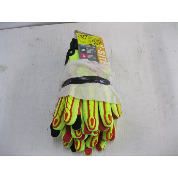 3 PAIR OF SZ M GLOVES