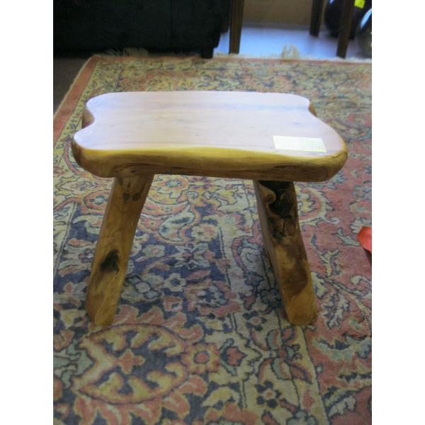 SM. WOODEN STOOL