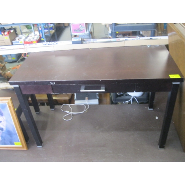 SINGLE DRAWER OFFICE DESK