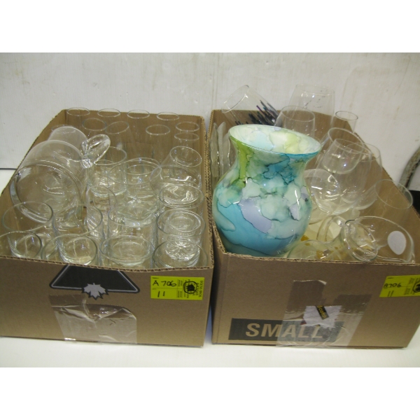 2 FLATS OF GLASSWARE