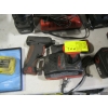 Image 1 : SNAP-ON CORDLESS SMALL IMPACT GUN & FLASHLIGHT W/3 BATTERIES & CHARGER