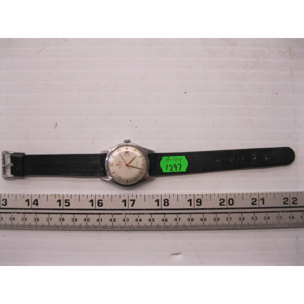 LANCO WATCH W/LEATHER STRAP