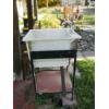 Image 2 : WASHTUB ON STAND