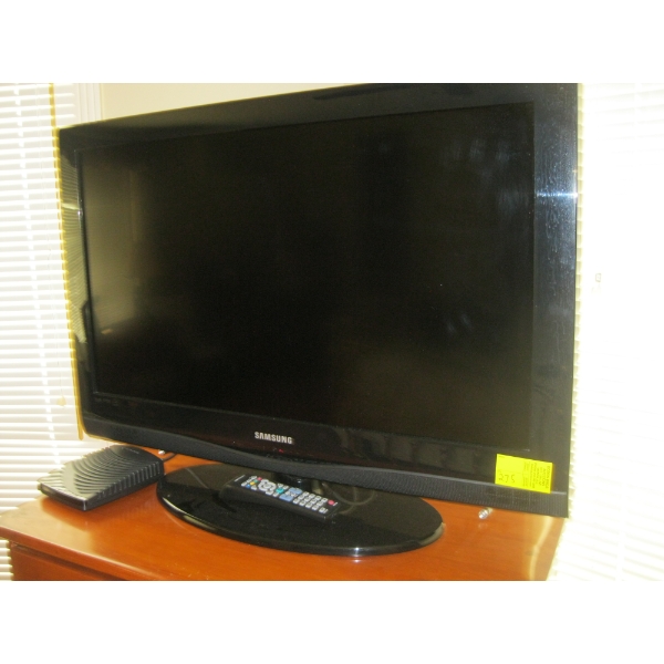 SAMSUNG 32" TV