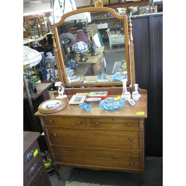 ANTIQUE 4 DRAWER MIRRORED DRESSER