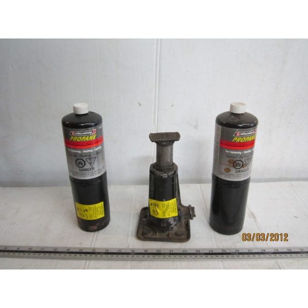 2 PROPANE CYLINDERS & A JACK