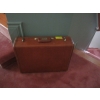 Image 1 : VINTAGE LEATHER SUITCASE