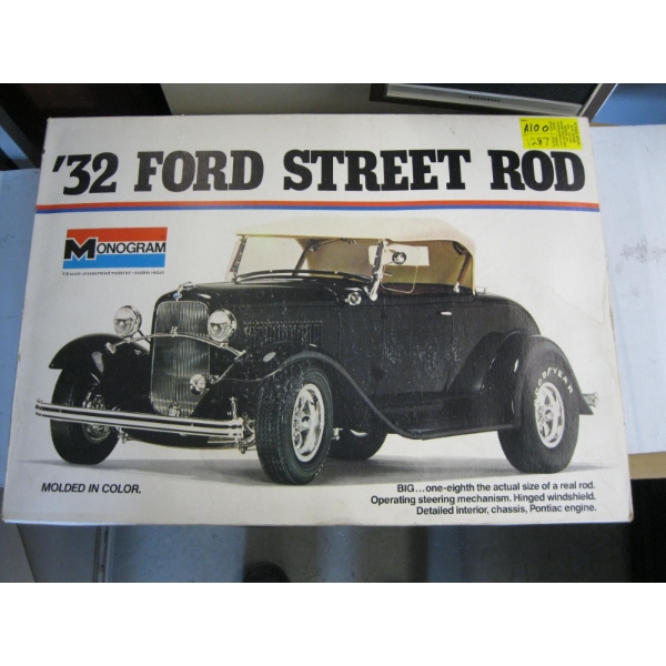 LG. 1932 FORD STREET ROD MODEL