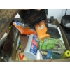 Image 2 : MISC. GLUE GUN, PAINTBRUSHES, TRAPS, ETC.