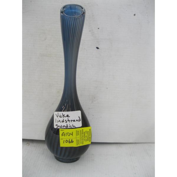 VICKE LINDSTRAND SWEDISH BLUE GLASS VASE