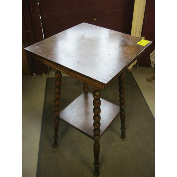 ANTIQUE 2 TIER SPOOL LEG OAK TABLE