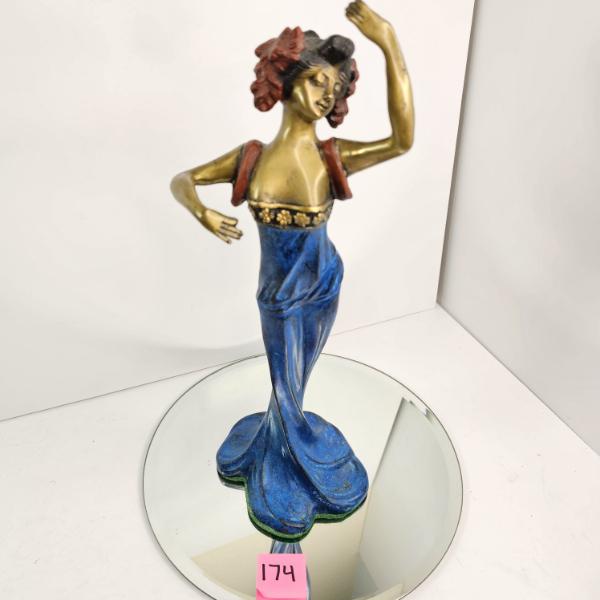 CAST STATUE - NOT AUTHENTICATED