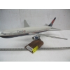 Image 3 : 2 AIRPLANE MODELS