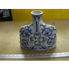 Image 2 : 2 DECORATIVE BLUE & WHITE PIECES