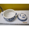 Image 4 : LG. MEASURING CUP, LIDDED DISH & CORNING WARE DISH W/LID