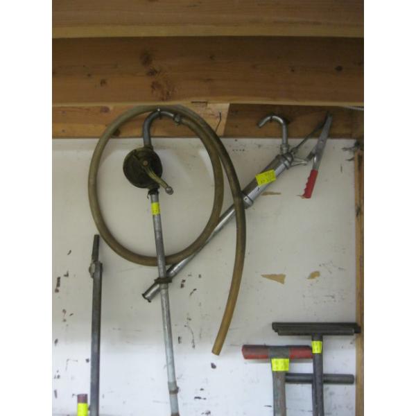 2 BARRELL PUMPS