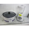 Image 1 : OSTER BLENDER & A RIVAL CROCKPOT