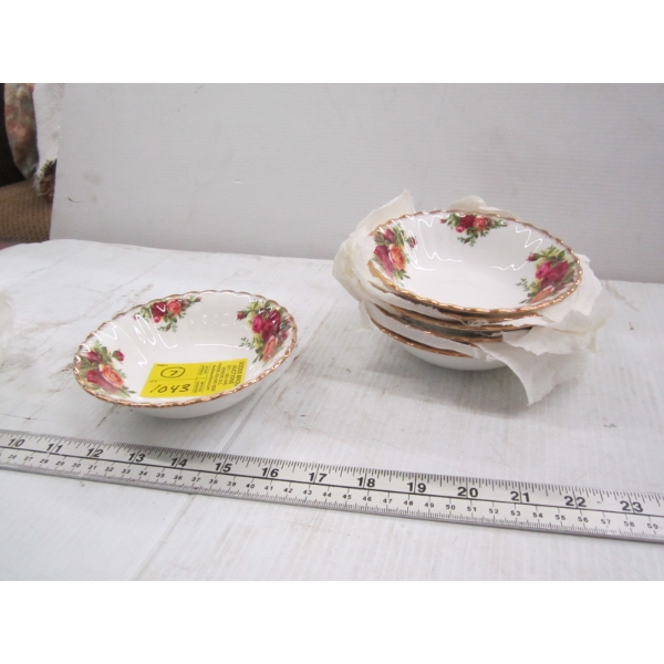 7 ROYAL ALBERT OLD COUNTRY ROSE SM. BOWLS