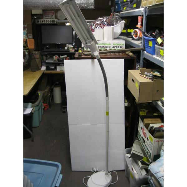 OTTLITE READING LAMP