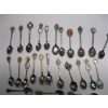 Image 3 : BAG OF COLLECTOR SOUVENIR SPOONS