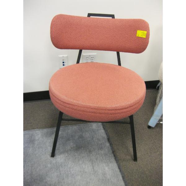 PINKISH/RED METAL FRAMED ROUND SEAT UPHOLSTERED CHAIR