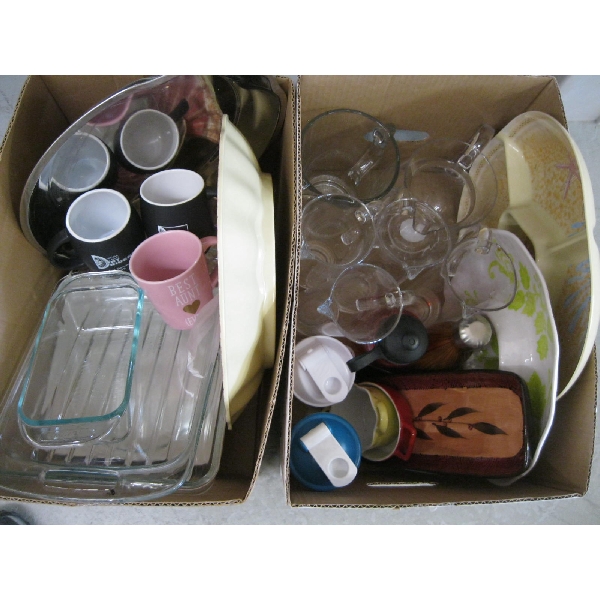 2 BOXES MISC. BAKING DISHES, MUGS, SERVING PLATES, WATER BOTTLES, ETC.