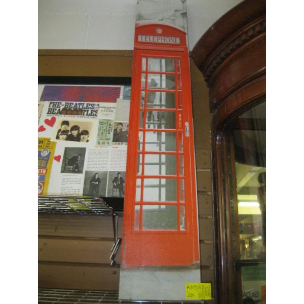 PICTURE OF TELEPHONE BOOTH