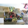 Image 1 : 5 BOXES OF MISC. DÉCOR, GLASSES, ETC.
