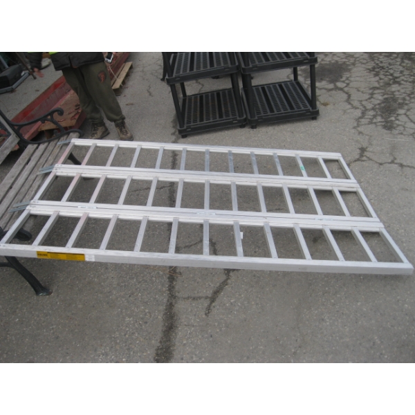FOLDING ATV RAMP