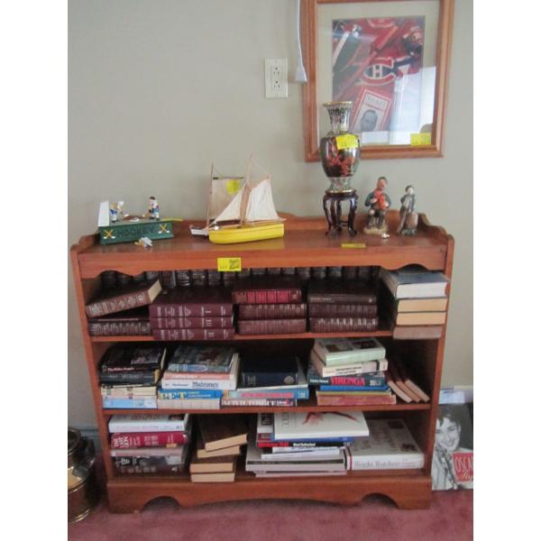 MAPLE BOOKSHELF