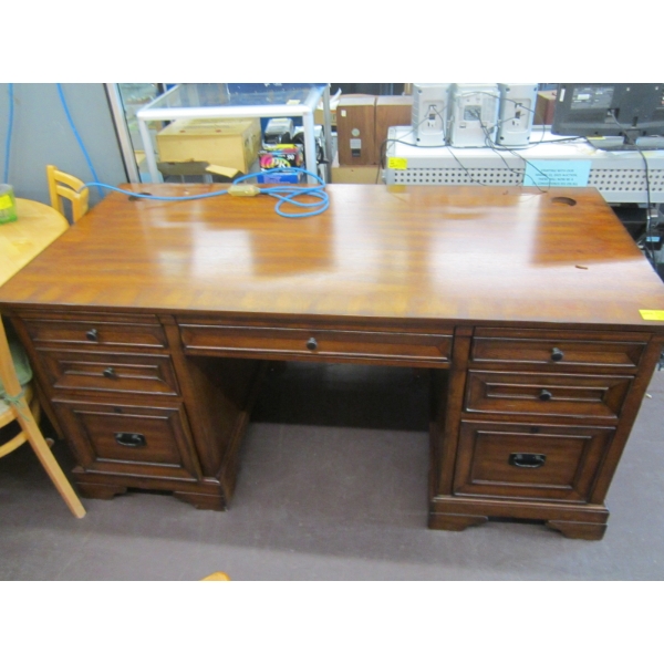 LG. EXECUTIVE DESK BY ASPEN HOME - HOLES IN EACH CORNER FOR CORDS/WIRES