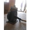 Image 2 : SM. TABLETOP HAND CRANK CREAM SEPARATOR