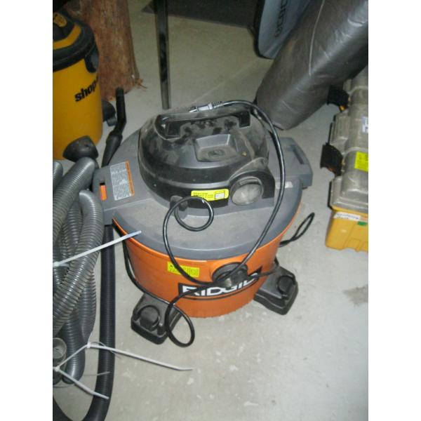 RIGID SHOP VAC