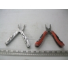 Image 2 : FLASHLIGHT & 2 MULTI TOOLS
