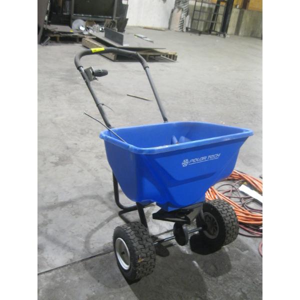 FERTILIZER SPREADER