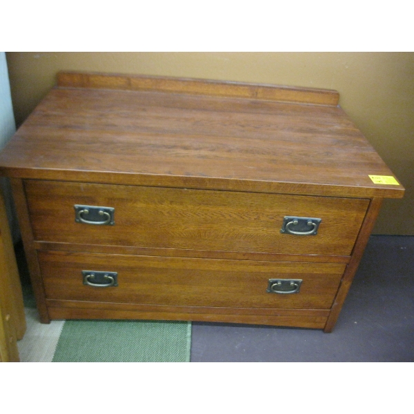 2 DRAWER CHEST