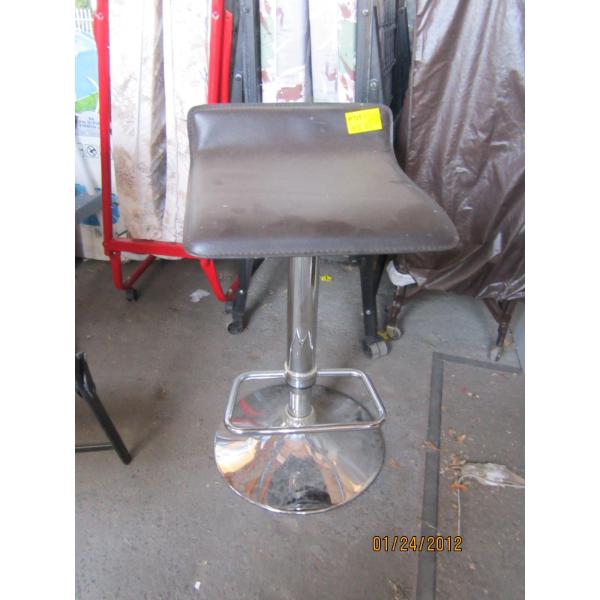 SINGLE BAR STOOL