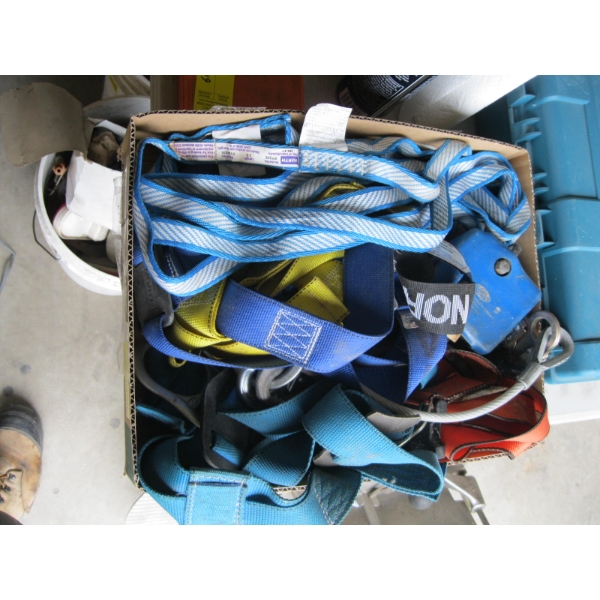 BOX W/ASST. SAFETY HARNESSES