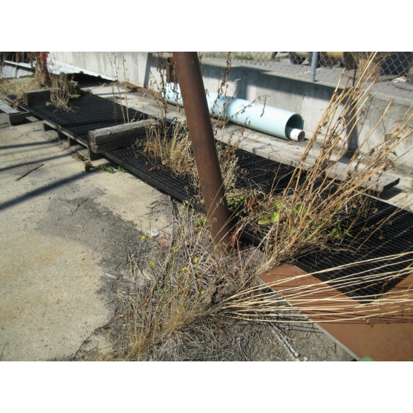 HEAVY DUTY METAL GRATING